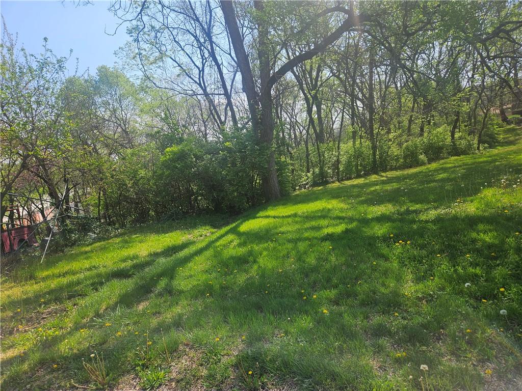 4513 Sutton Court Kansas City, KS 66106 - Photo 3 of 3