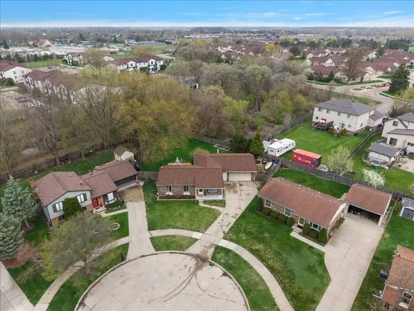 $305,000 | 15621 Cox Street, Clinton Township, MI 48038