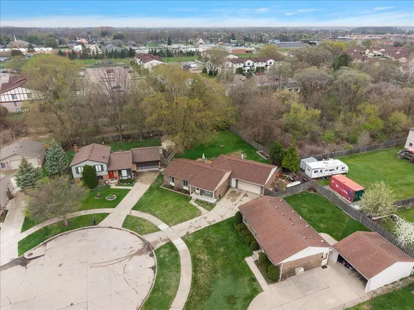 $305,000 | 15621 Cox Street, Clinton Township, MI 48038