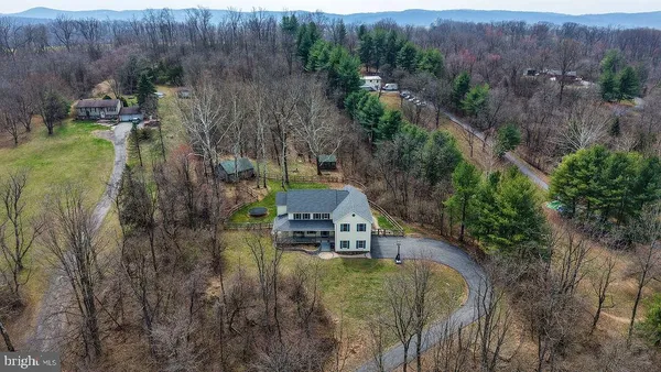 $579,900 | 23 Cliff Side Lane, Wernersville, PA 19565