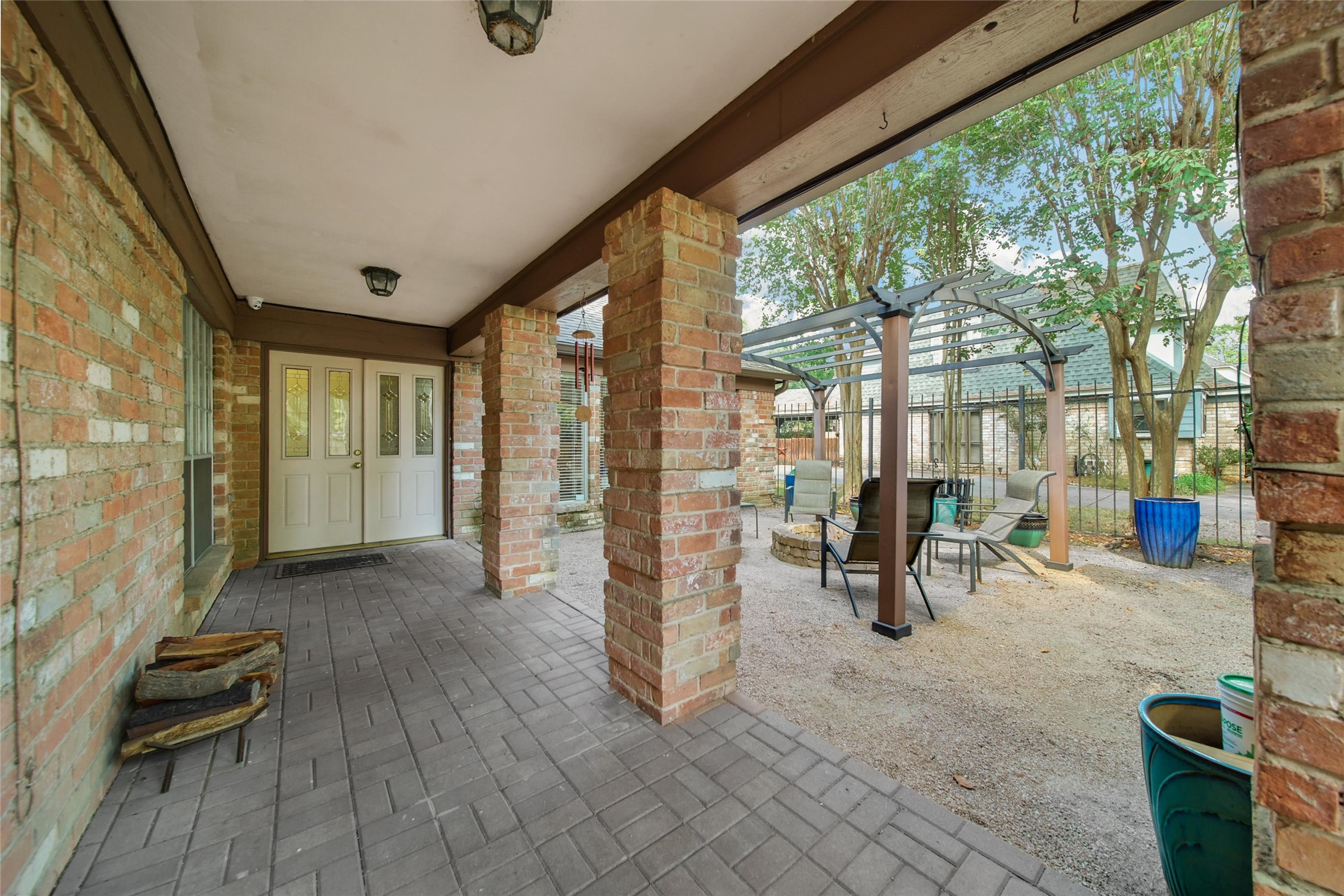 6522 Castle Pine Lane Spring, TX 77379 - Photo 5 of 38 a view of a room with gym equipment