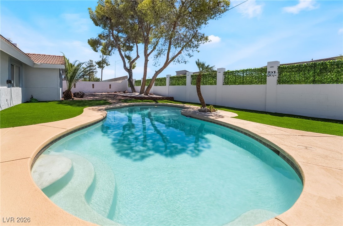 611 East Fairway Road Henderson, NV 89015 - Photo 38 of 56