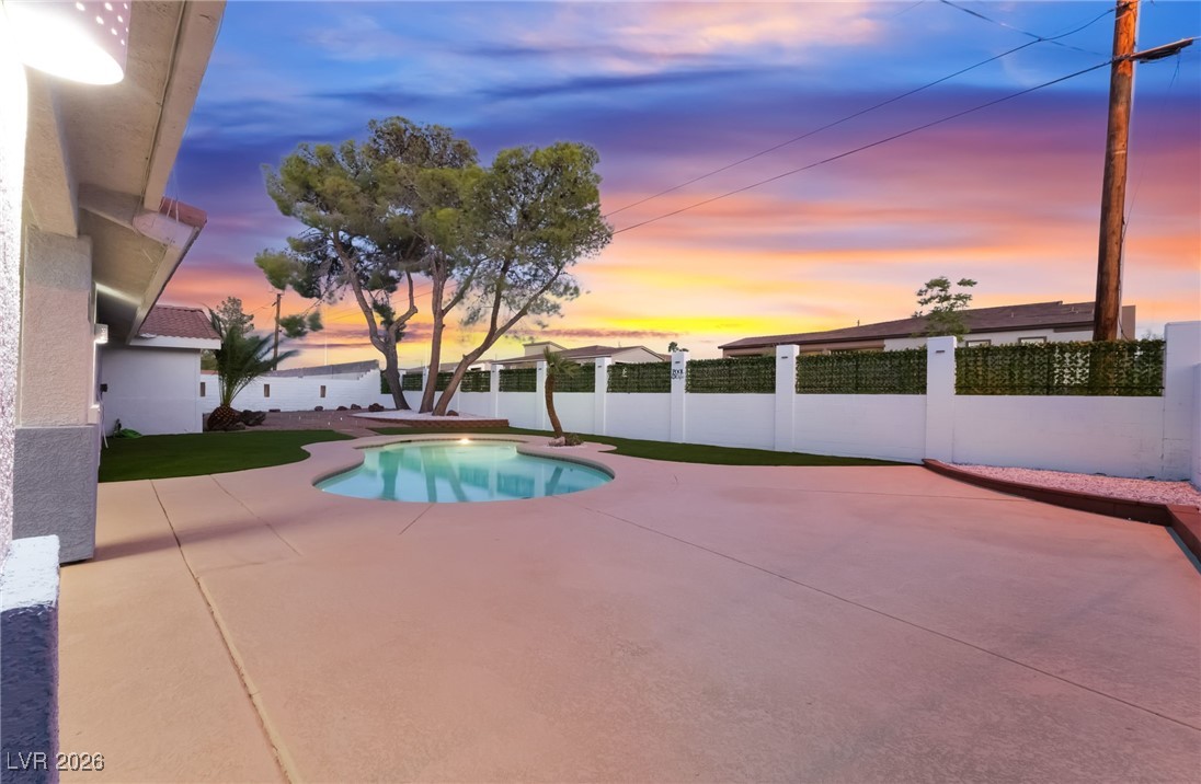 611 East Fairway Road Henderson, NV 89015 - Photo 40 of 56