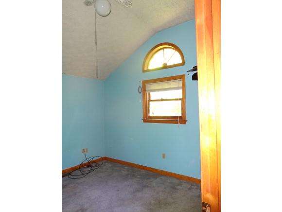 108 Gould Pond Road Hillsborough, NH 03244 - Photo 14 of 17 Gallery Image 14
