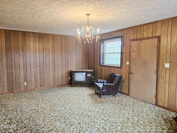 $329,000 | 5723 Eagle Avenue, Wise, VA 24293