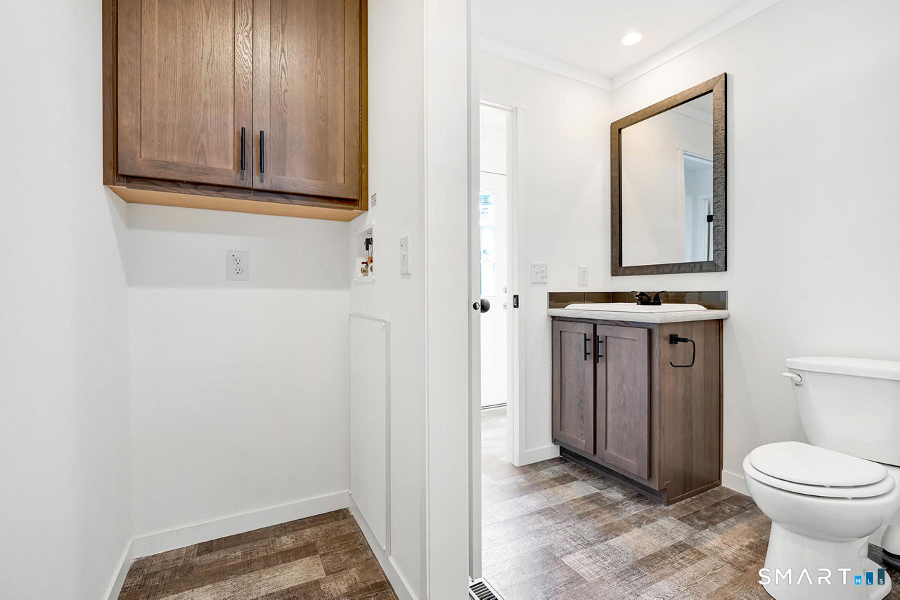 22 E Street Groton, CT 06340 - Photo 7 of 7