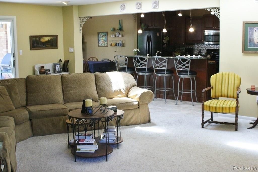 26432 Springland Street Farmington, MI 48334 - Photo 15 of 34