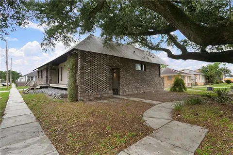 $279,000 | 6000 Franklin Avenue, New Orleans, LA 70122