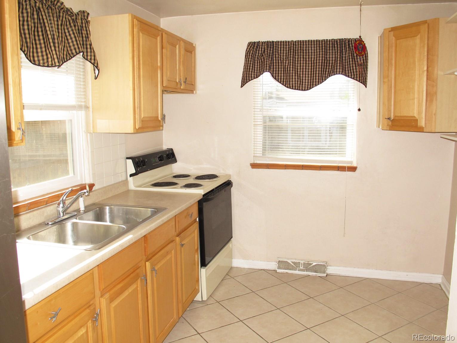 4485 Jay Street Wheat Ridge, CO 80033 - Photo 8 of 17 Gallery Image 8