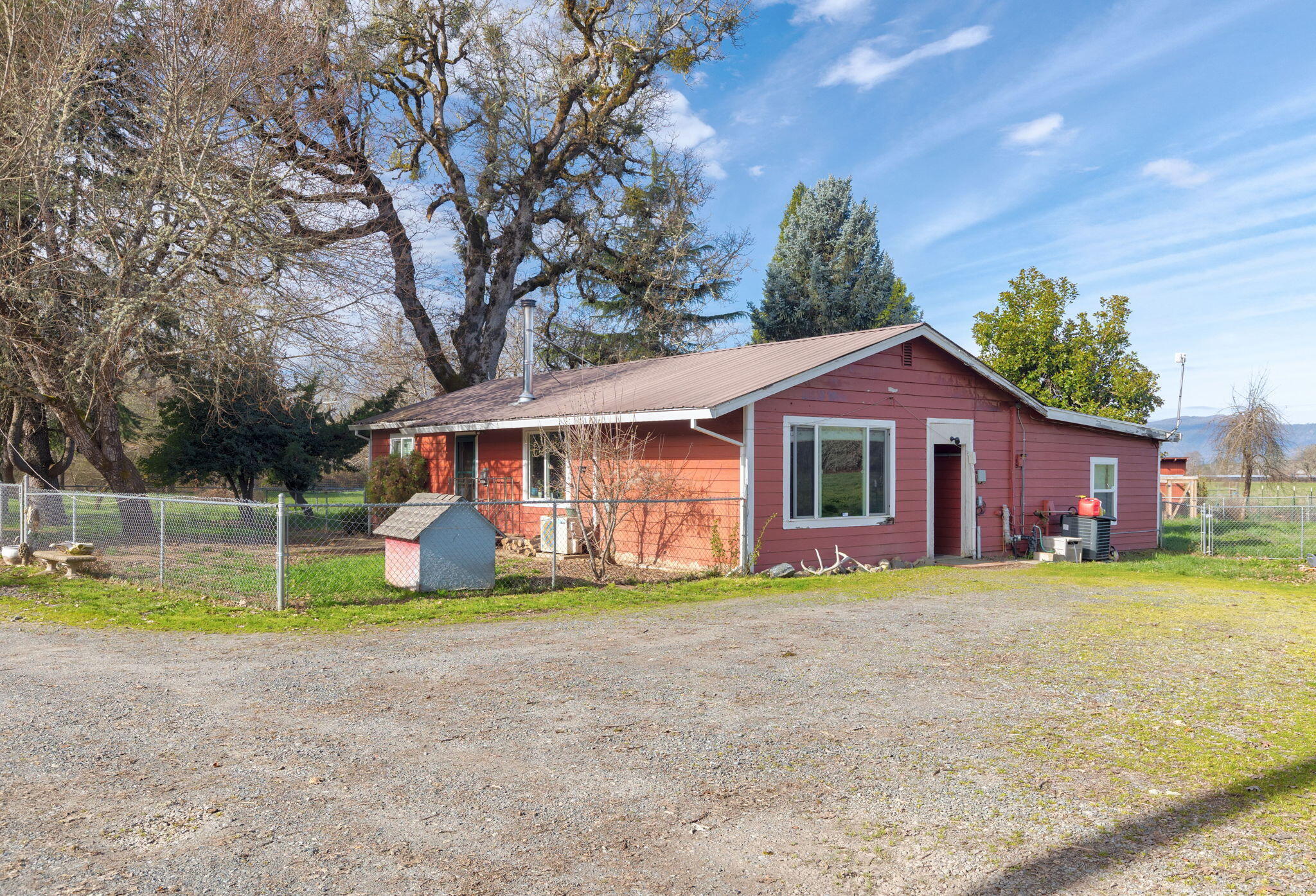 6795 Holland Loop Road Cave Junction, OR 97523 - Photo 7 of 57