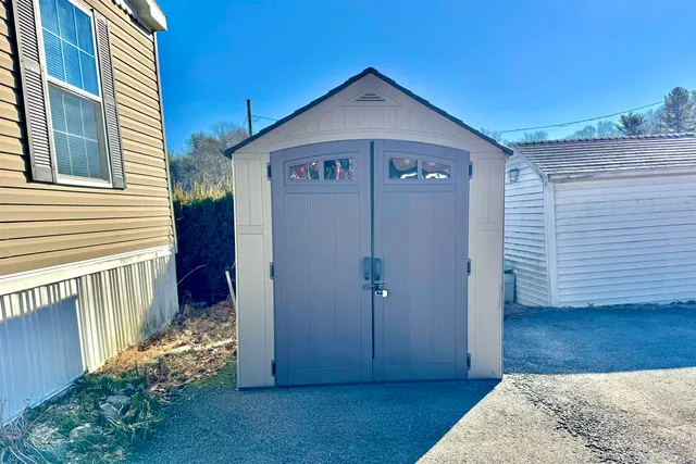 $125,000 | 62 Mobile Drive, Hudson, NH 03051