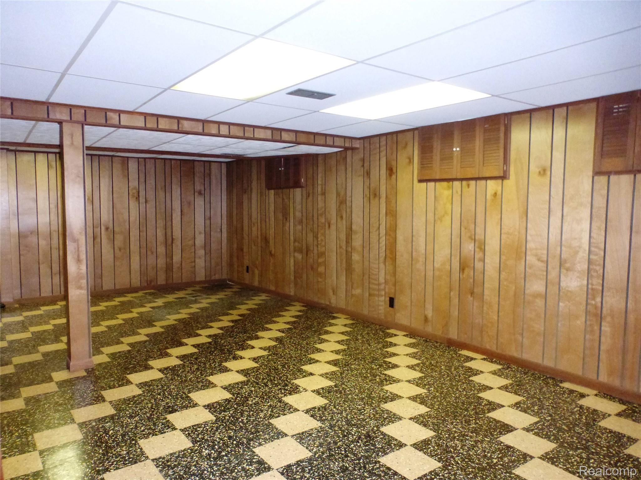 736 Wilwood Road Rochester, MI 48309 - Photo 40 of 47 38.JPG