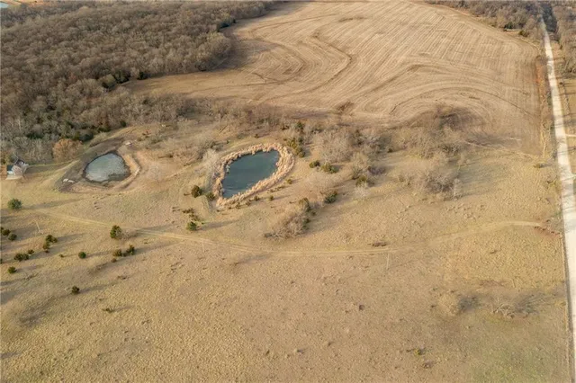 $324,700 | 2530 Arkansas Terrace, Quenemo, KS 66528