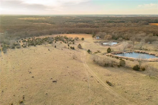 $324,700 | 2530 Arkansas Terrace, Quenemo, KS 66528