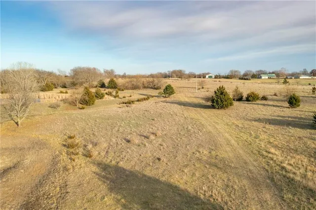 $324,700 | 2530 Arkansas Terrace, Quenemo, KS 66528