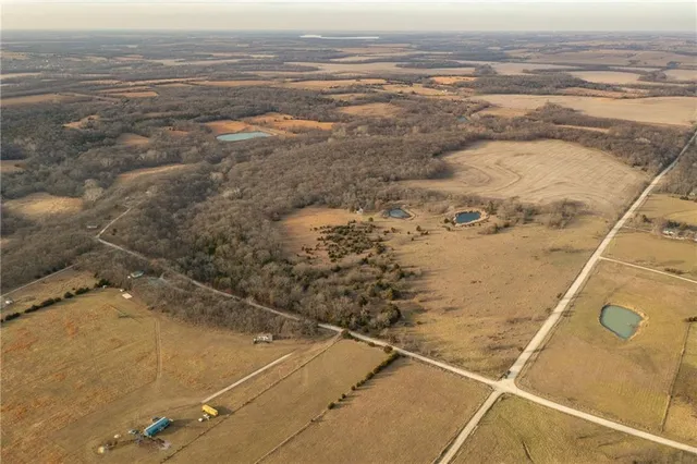 $324,700 | 2530 Arkansas Terrace, Quenemo, KS 66528