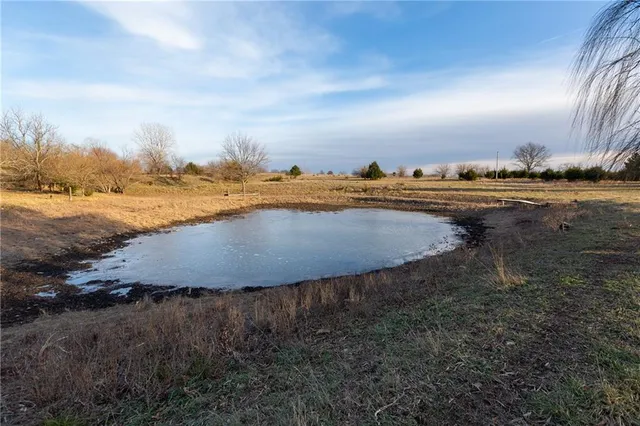 $324,700 | 2530 Arkansas Terrace, Quenemo, KS 66528