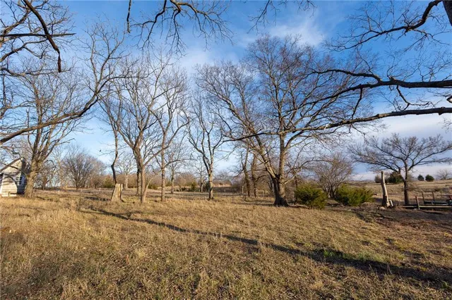 $324,700 | 2530 Arkansas Terrace, Quenemo, KS 66528