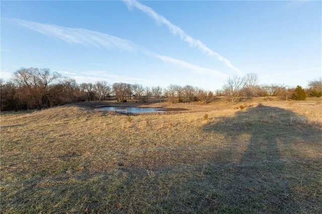 $324,700 | 2530 Arkansas Terrace, Quenemo, KS 66528