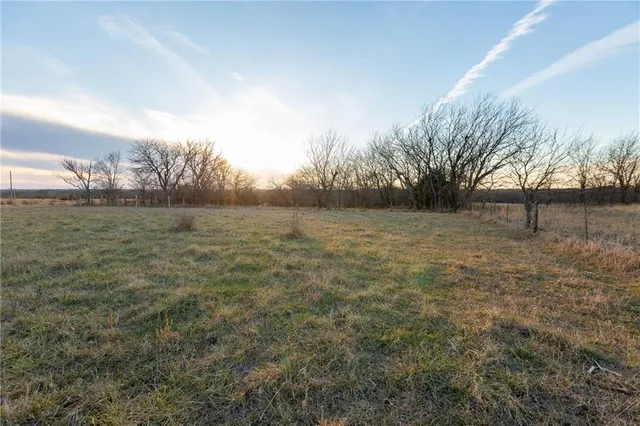 $324,700 | 2530 Arkansas Terrace, Quenemo, KS 66528