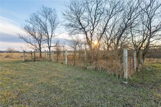 $324,700 | 2530 Arkansas Terrace, Quenemo, KS 66528