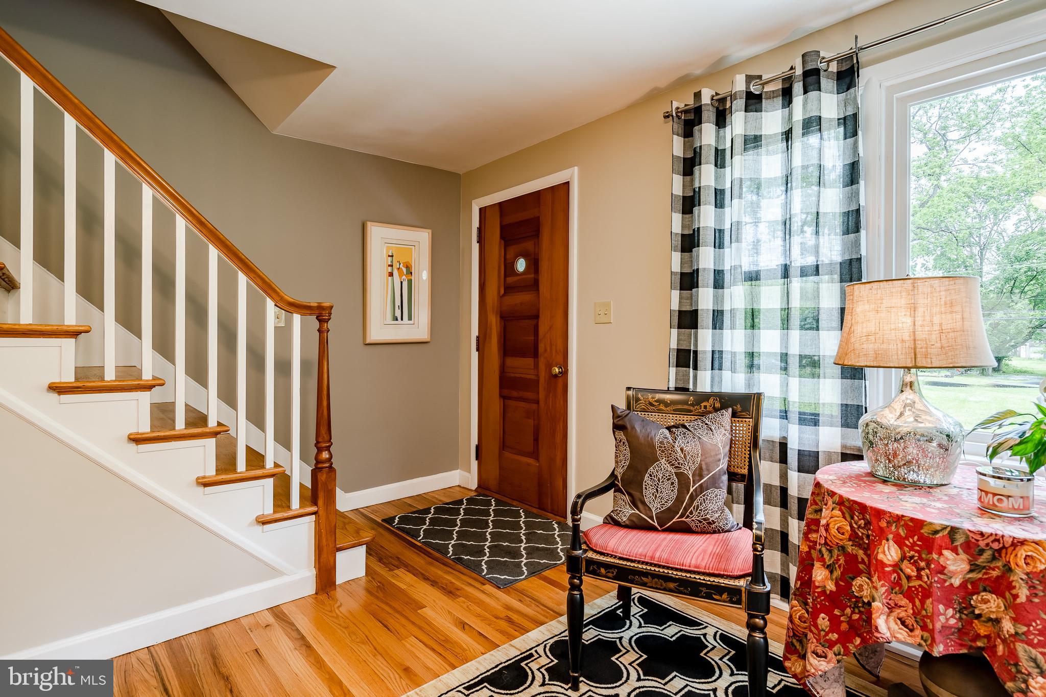3226 State Hill Road Reading, PA 19608 - Photo 5 of 25 Living Room