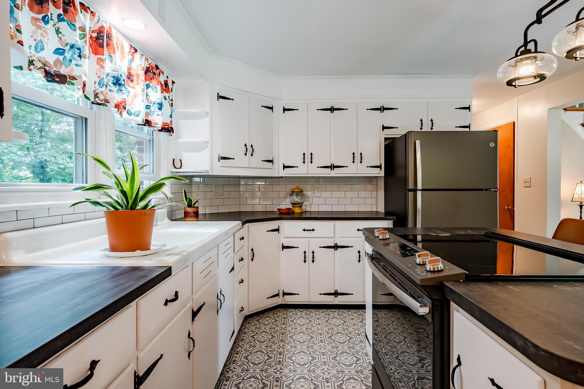 3226 State Hill Road Reading, PA 19608 - Photo 10 of 25