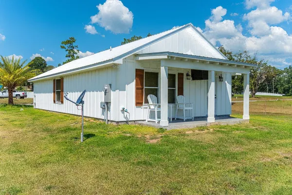 $1,200 | 523 Landing Avenue, Florala, AL 36442