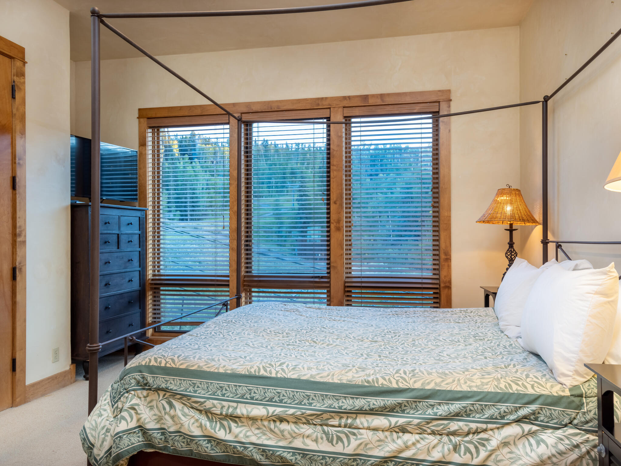 333 Adams Ranch Road, Unit 1401 Mountain Village, CO 81435 - Photo 8 of 21 333 Adams Ranch Road Terraces 1401-023-0