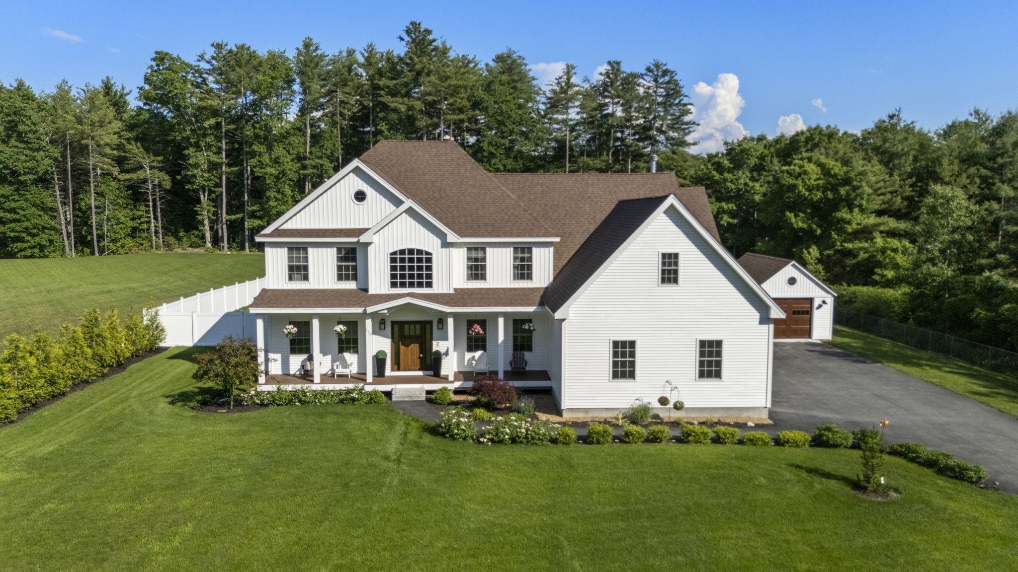 152 South Road Londonderry, NH 03053 - Photo 1 of 60