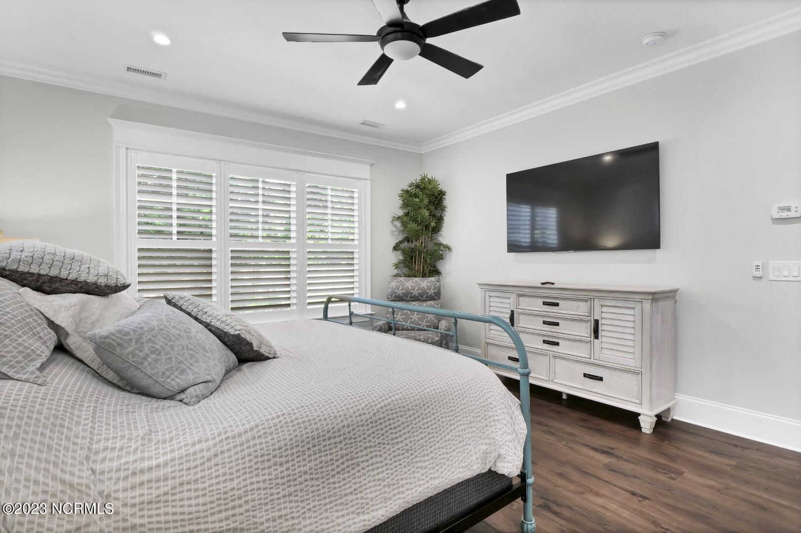 1828 Middle Sound Loop Road Wilmington, NC 28411 - Photo 19 of 62 019_pja16283 (Large)