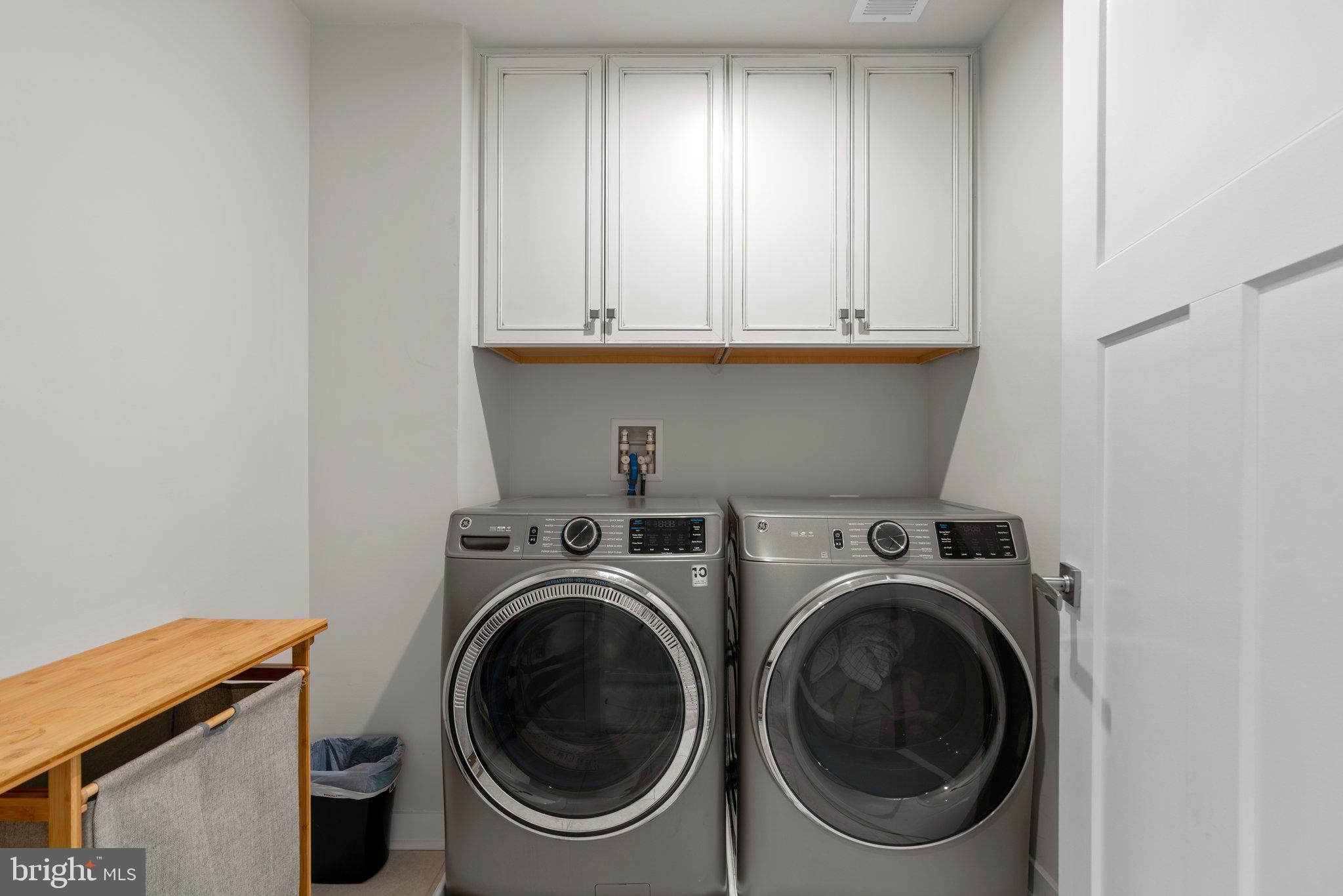 3150 Dodder Way Odenton, MD 21113 - Photo 26 of 83 a utility room with dryer and washer