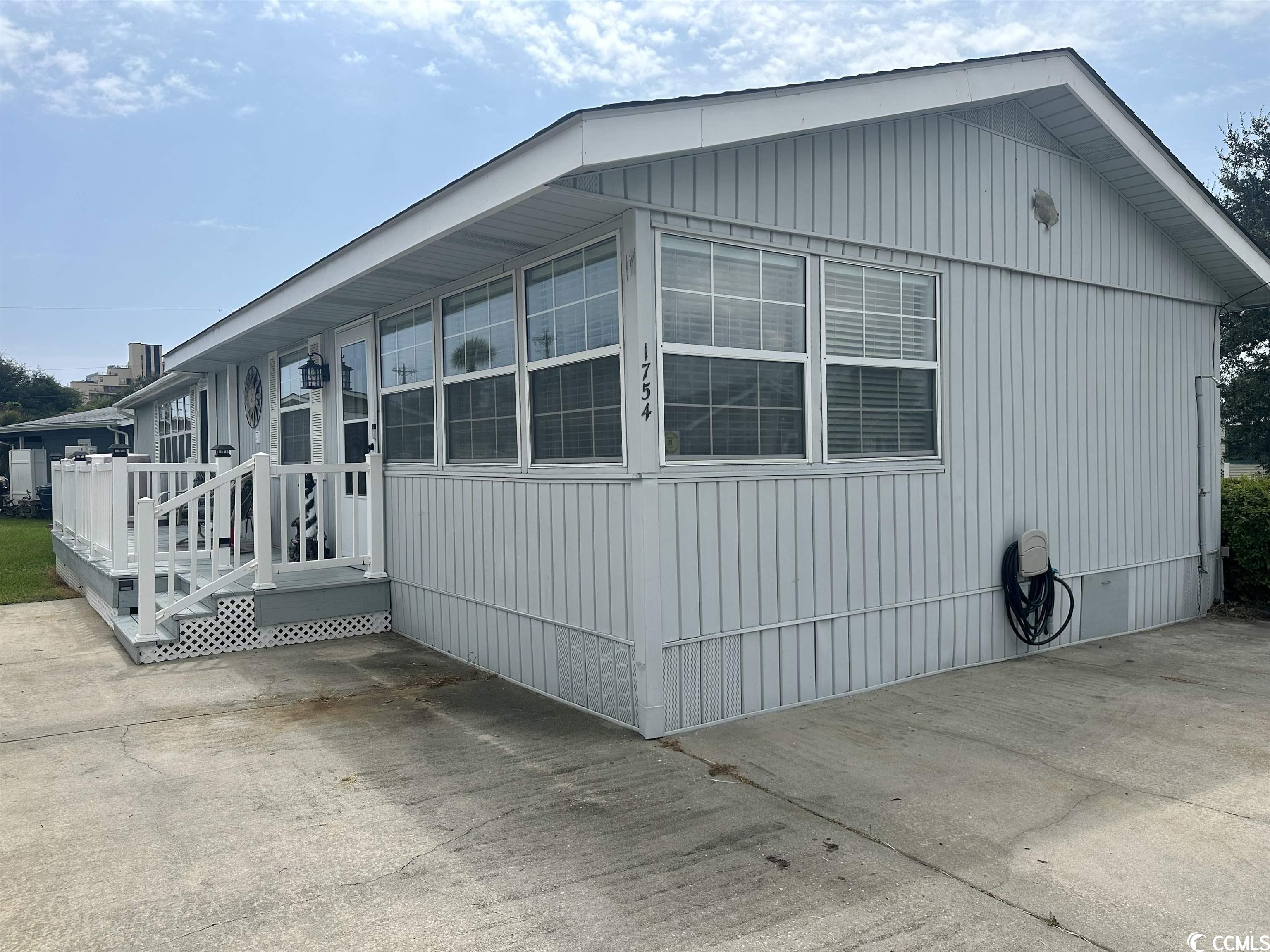 1754 Hawk Surfside Beach, SC 29575 - Photo 2 of 31 Gallery Image 2