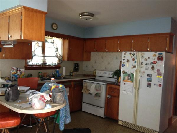 530 Tower Street Fall River, MA 02721 - Photo 3 of 9