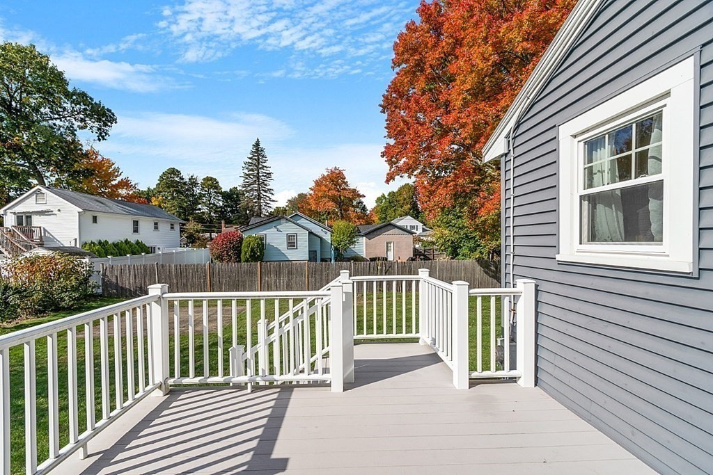 4 Davis Road Wilmington, MA 01887 - Photo 5 of 40 Gallery Image 5