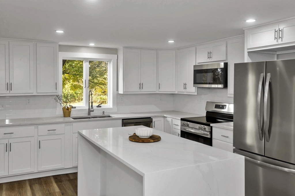 3 North Road Westfield, MA 01085 - Photo 11 of 41