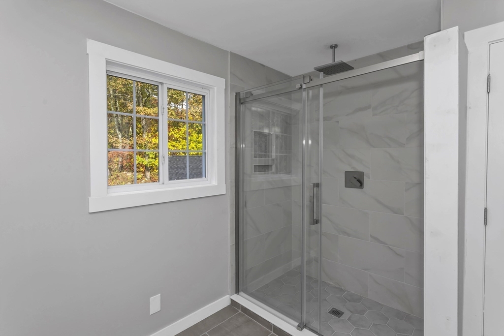 3 North Road Westfield, MA 01085 - Photo 23 of 41