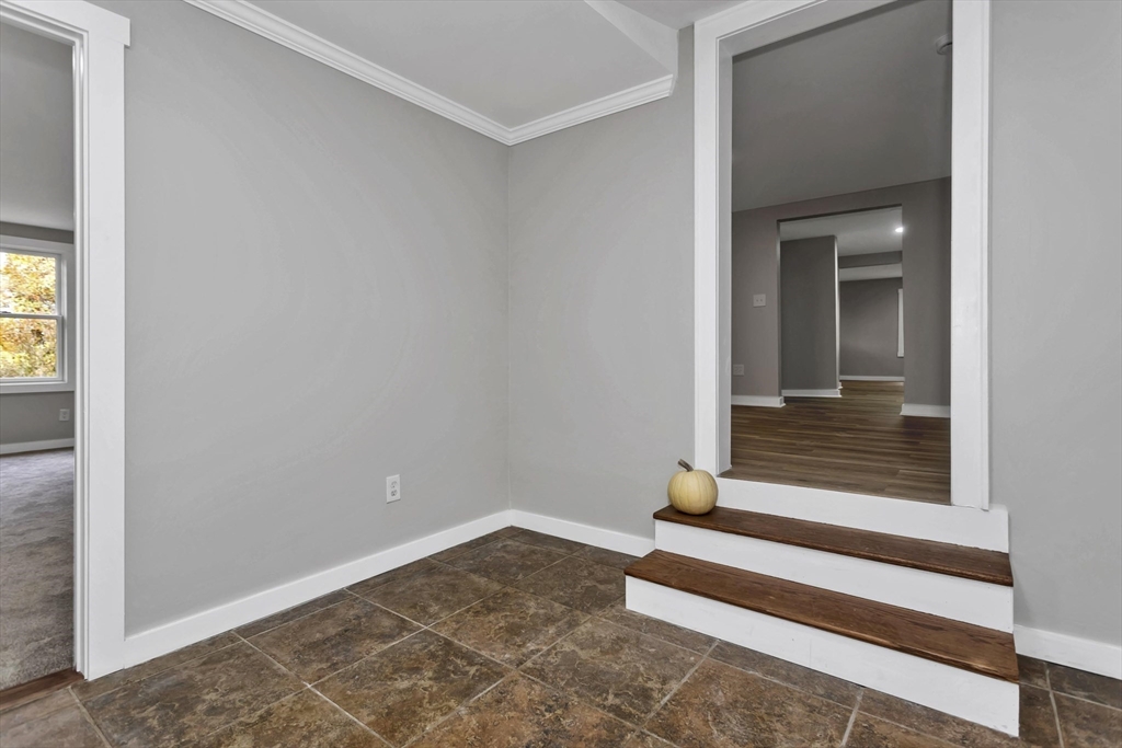 3 North Road Westfield, MA 01085 - Photo 5 of 41