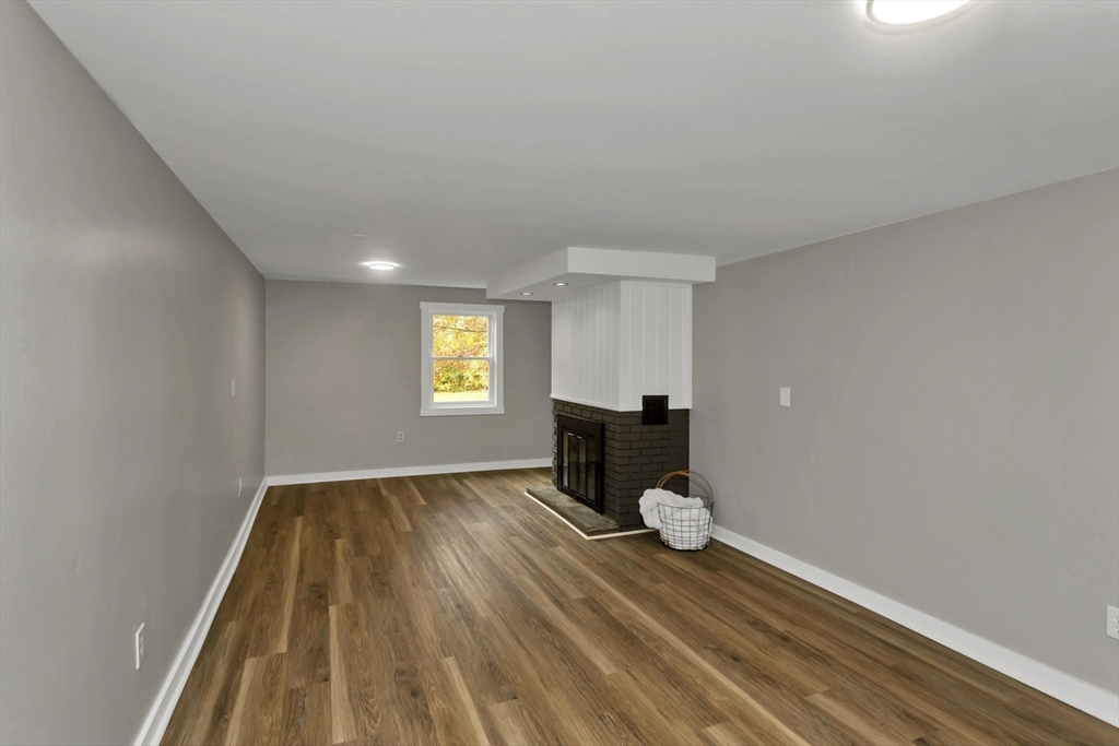 3 North Road Westfield, MA 01085 - Photo 7 of 41