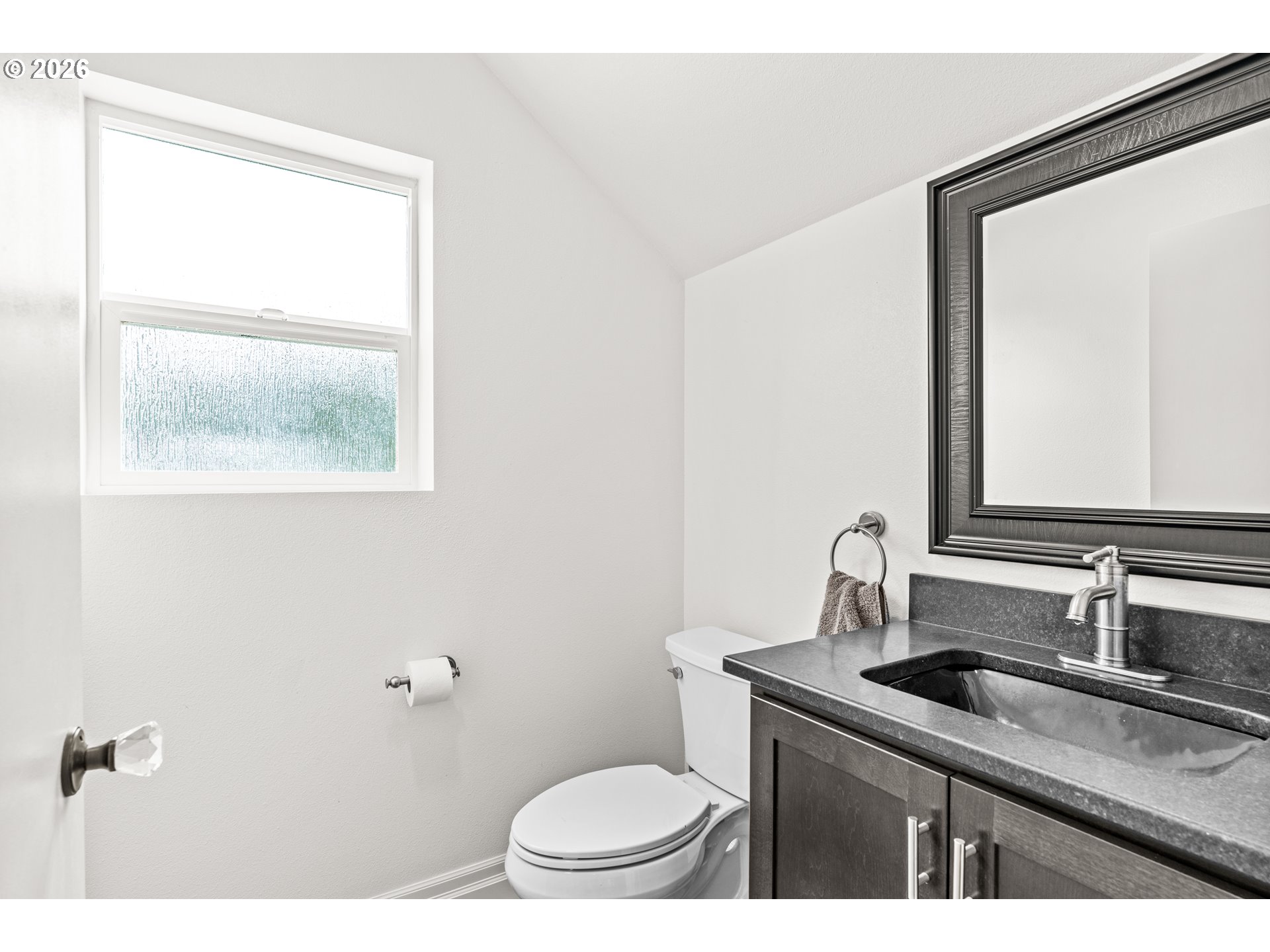 38662 Dexter Road Dexter, OR 97431 - Photo 13 of 48