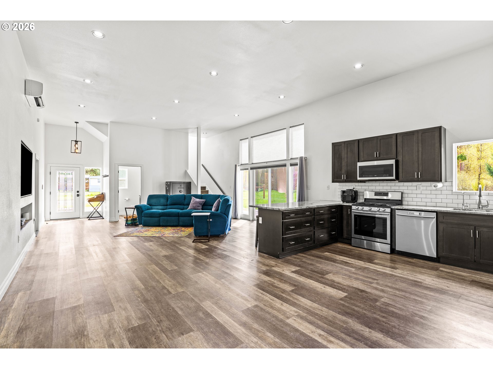 38662 Dexter Road Dexter, OR 97431 - Photo 8 of 48