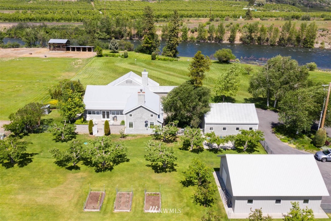 7690 Stine Hill Road Cashmere, WA 98815 - Photo 2 of 40 Gallery Image 2