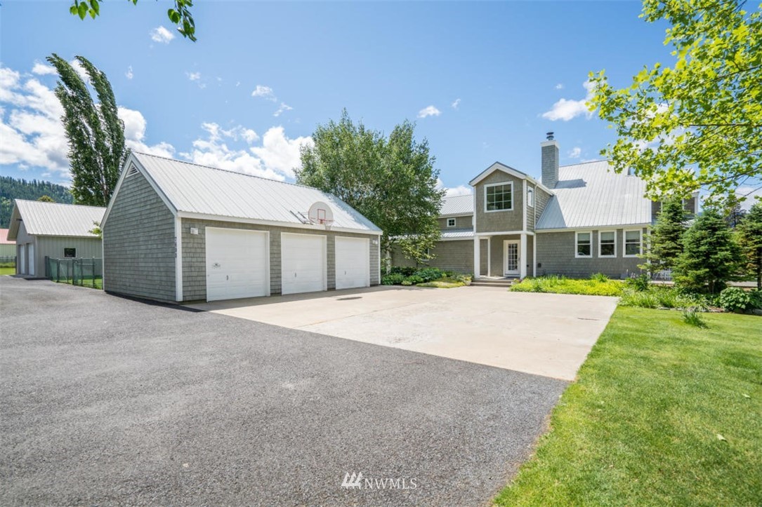 7690 Stine Hill Road Cashmere, WA 98815 - Photo 3 of 40 Gallery Image 3