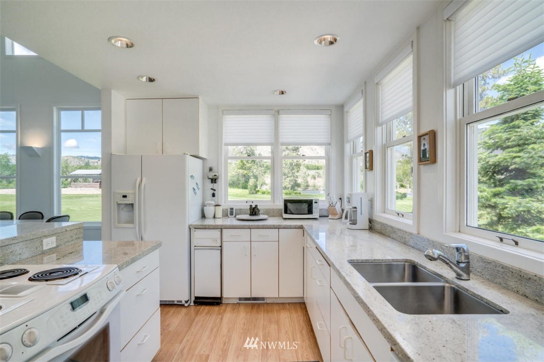 7690 Stine Hill Road Cashmere, WA 98815 - Photo 10 of 40 Gallery Image 10