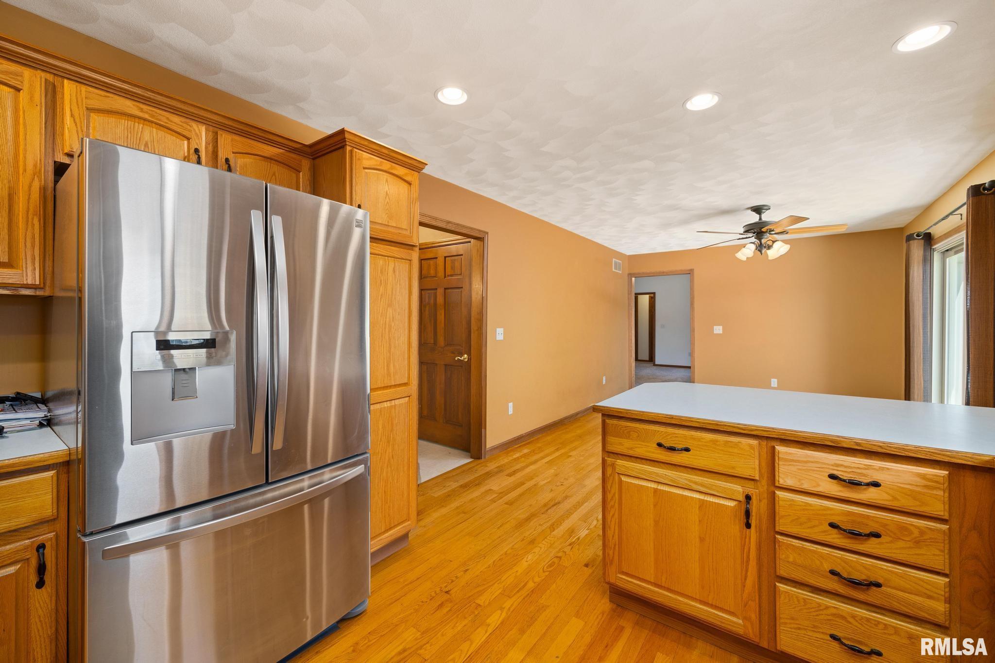 3902 South Sheffield Road Bartonville, IL 61607 - Photo 12 of 34 Gallery Image 12
