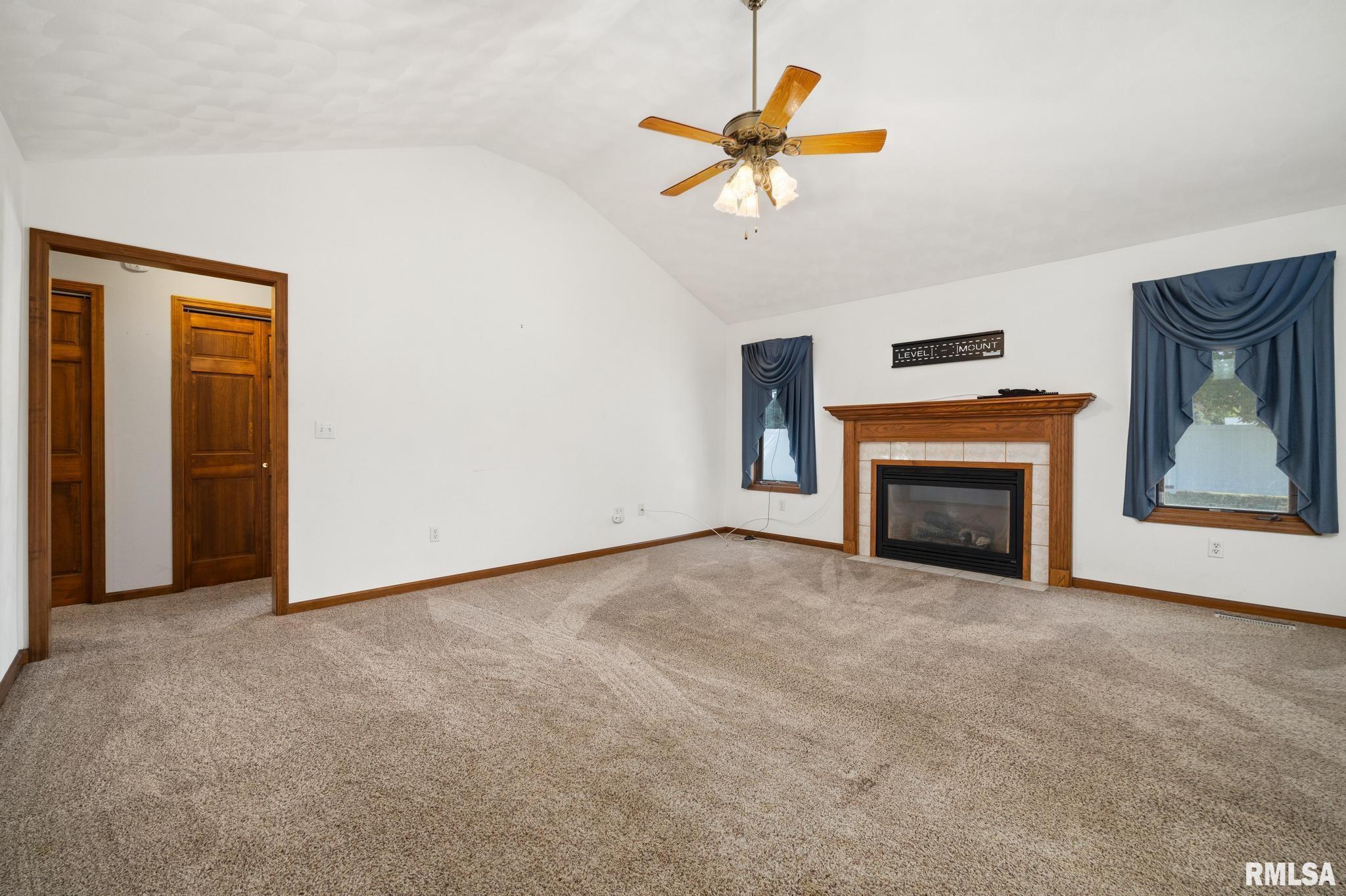 3902 South Sheffield Road Bartonville, IL 61607 - Photo 5 of 34 Gallery Image 5
