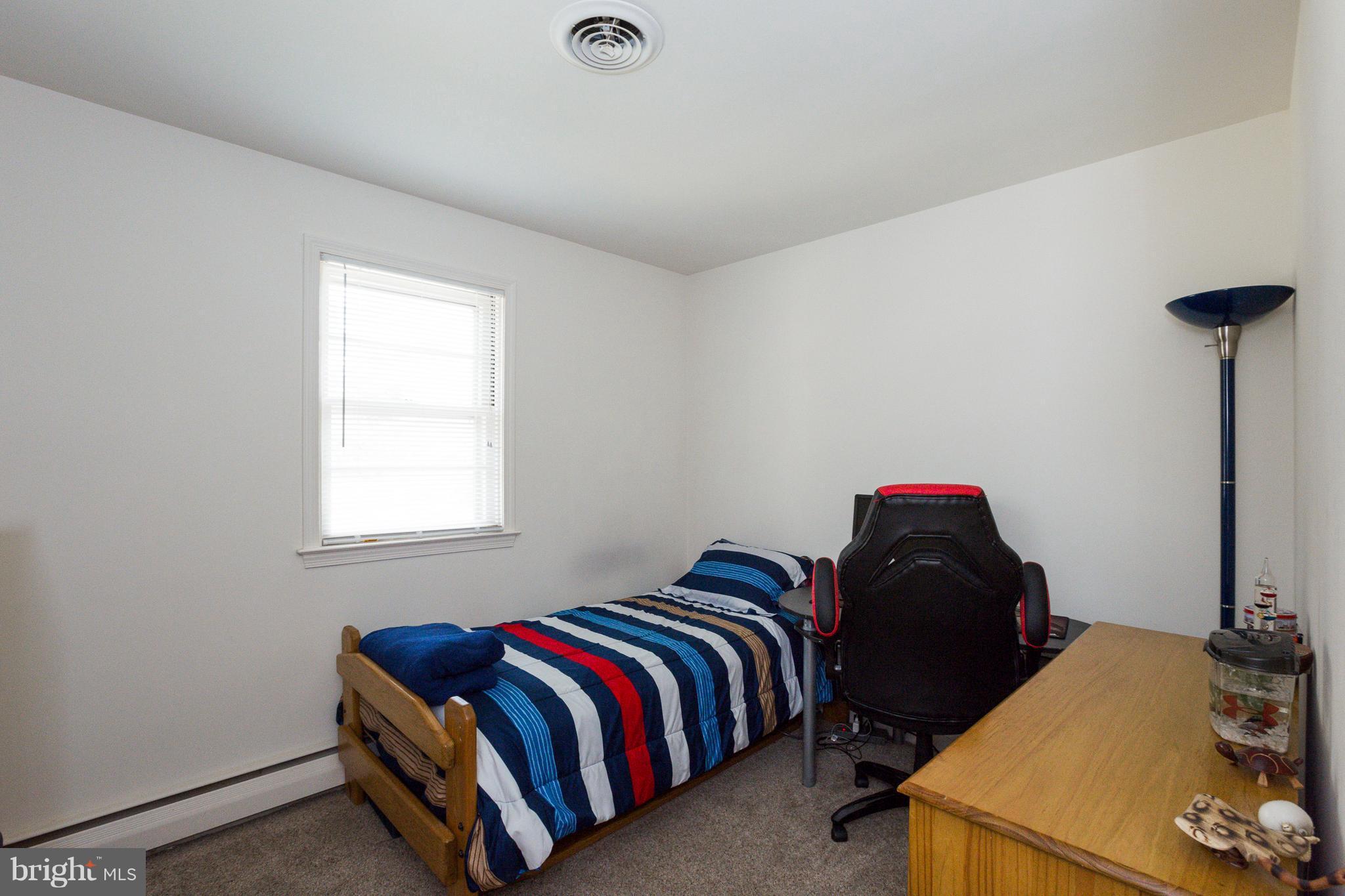 6607 Carroll Highlands Road Sykesville, MD 21784 - Photo 14 of 21 Bedroom
