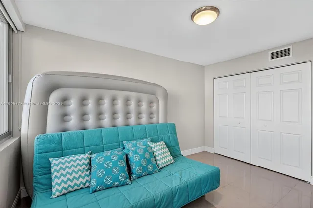 $825,000 | 7135 Collins Avenue, Unit 705, Miami Beach, FL 33141