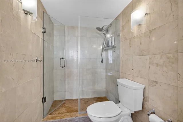 $825,000 | 7135 Collins Avenue, Unit 705, Miami Beach, FL 33141