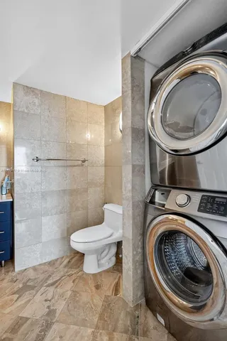 $825,000 | 7135 Collins Avenue, Unit 705, Miami Beach, FL 33141